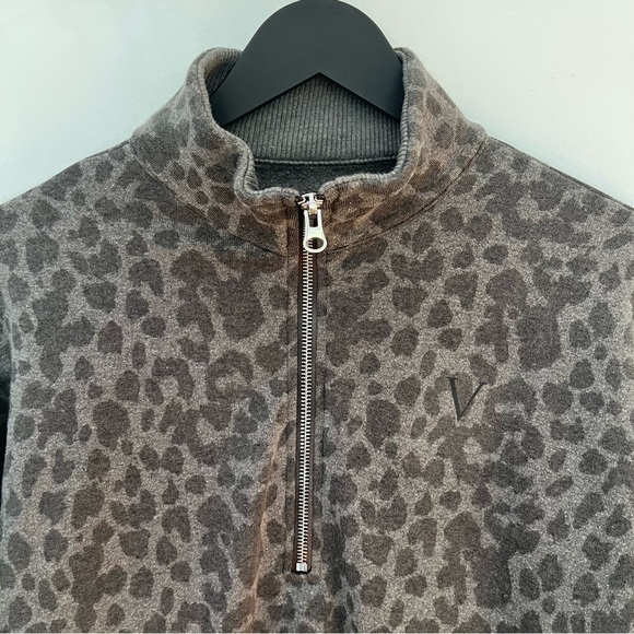 Victoria’s Secret Grey cropped sweatshirt top, 1/2 zip front, animal print Large - Picture 7 of 11